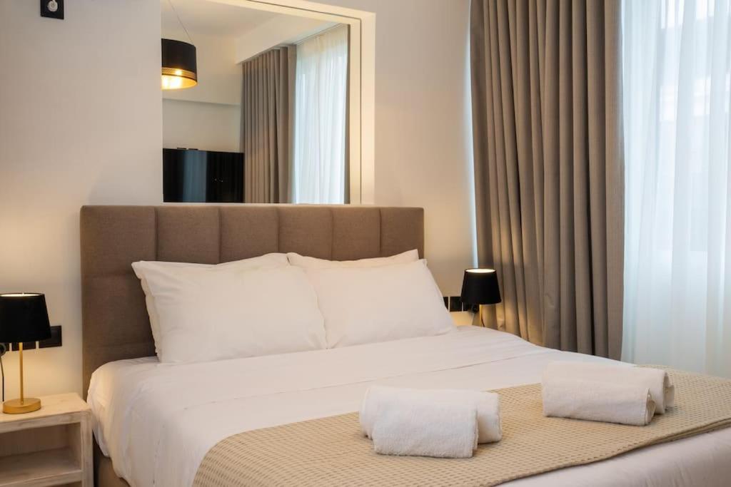 Dema Luxury Suites - Perikleous E6 Atene Esterno foto