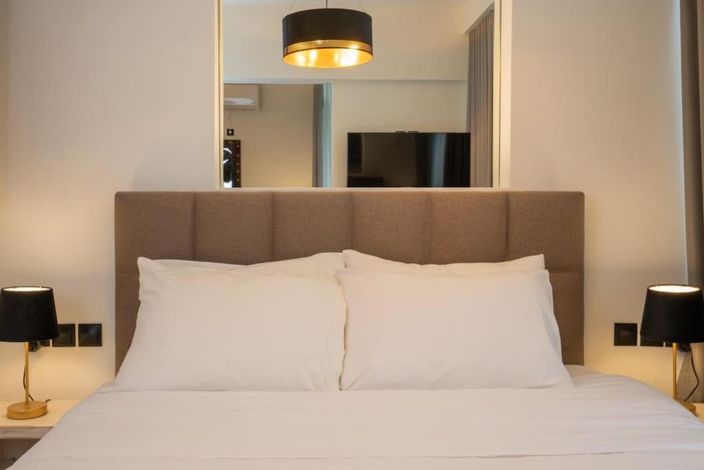 Dema Luxury Suites - Perikleous E6 Atene Esterno foto