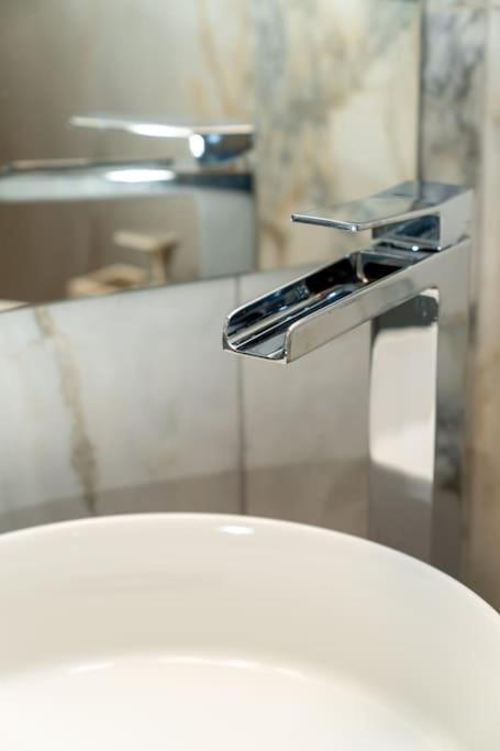 Dema Luxury Suites - Perikleous E6 Atene Esterno foto