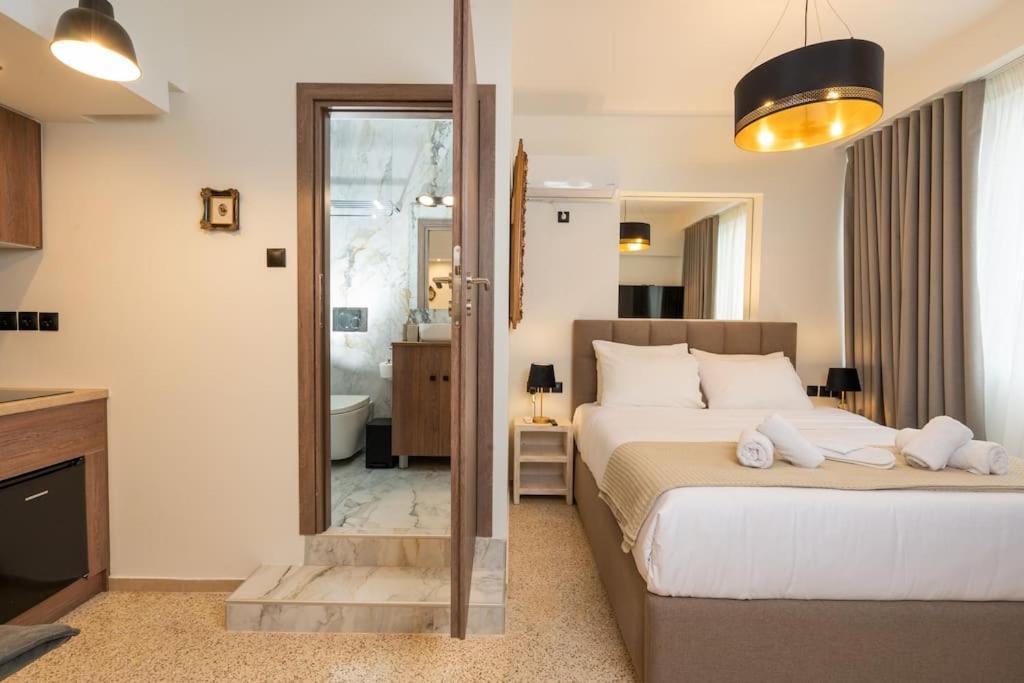 Dema Luxury Suites - Perikleous E6 Atene Esterno foto
