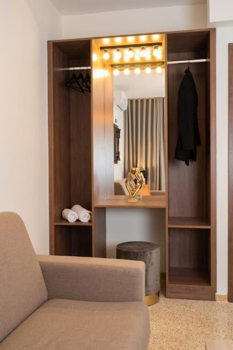Dema Luxury Suites - Perikleous E6 Atene Esterno foto