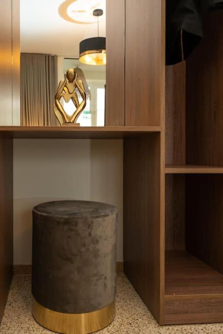 Dema Luxury Suites - Perikleous E6 Atene Esterno foto