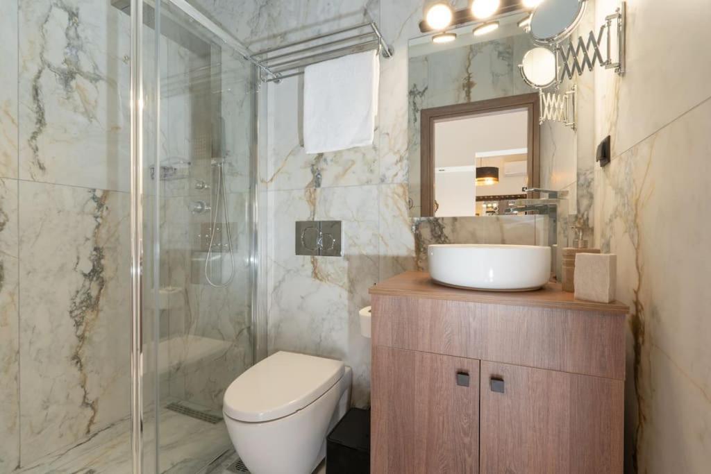 Dema Luxury Suites - Perikleous E6 Atene Esterno foto