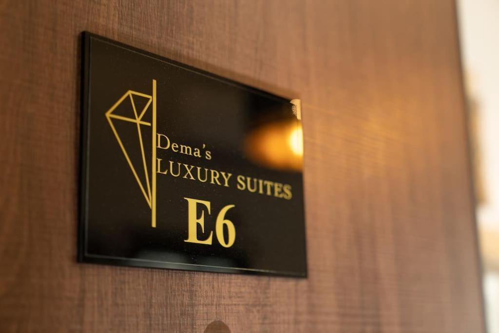 Dema Luxury Suites - Perikleous E6 Atene Esterno foto